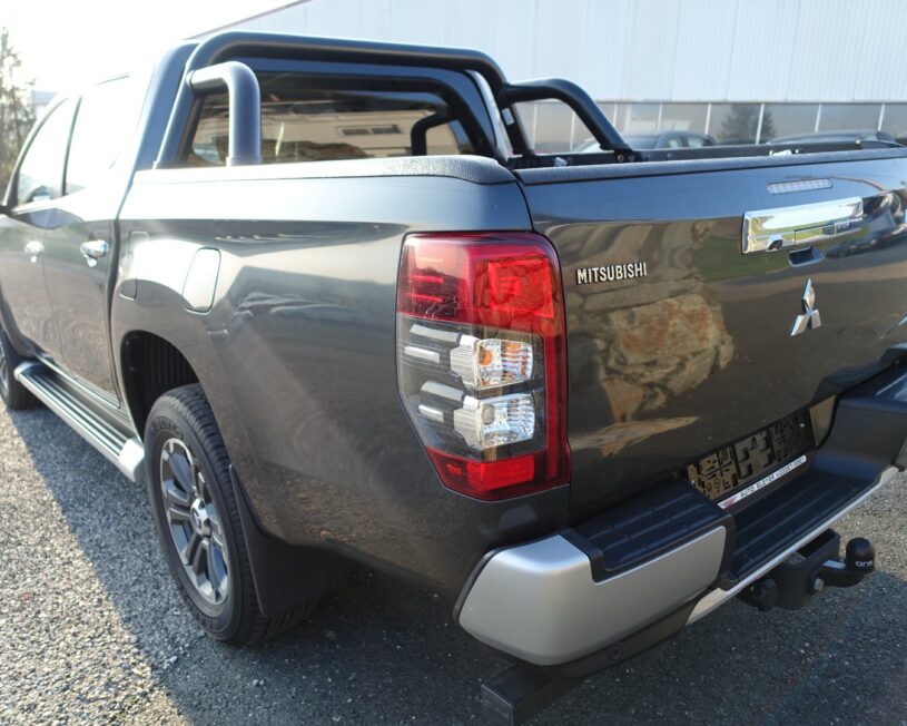 MITSUBISHI L200 Diamond Modell Instyle voll