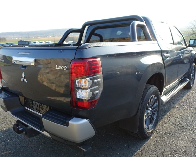 MITSUBISHI L200 Diamond Modell Instyle voll