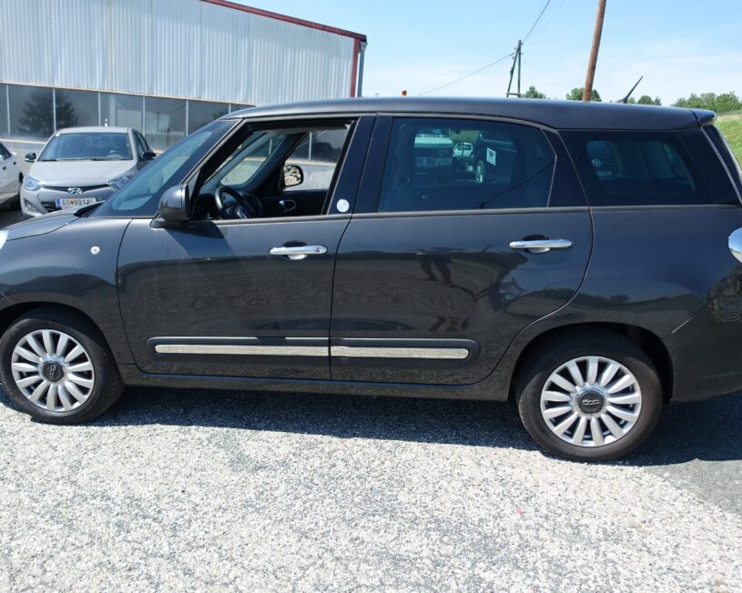 FIAT 500L voll