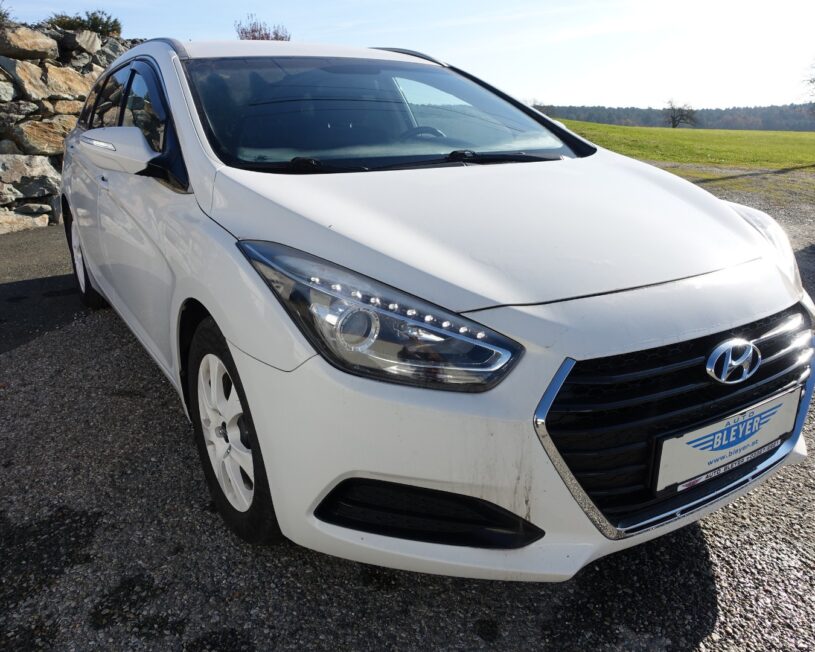 HYUNDAI i40 Kombi Style 1,7 CRDi Start/Stopp voll